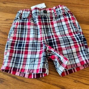 ❤️5 For $20❤️ The Child Place Boys Plaid Shorts

Size 18-24 months